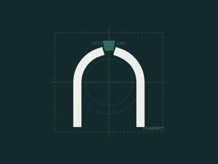 Marca del arco: un arco de trazo grueso con la clave separada en verde sobre el hueco, con guías de construcción.