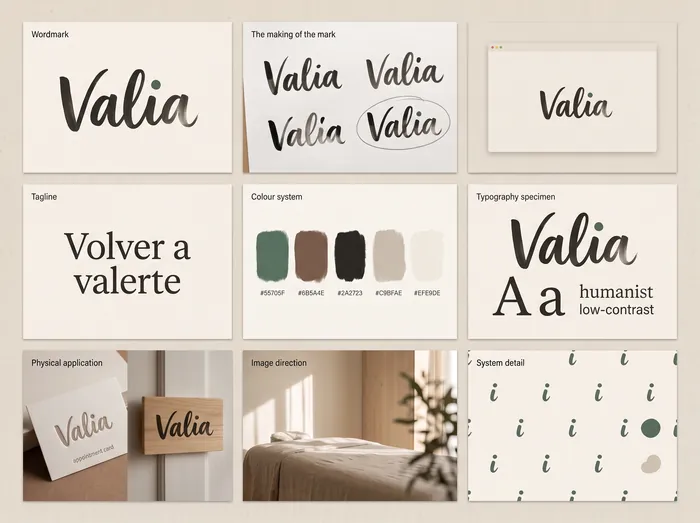 Tablero de la firma: el nombre Valia escrito a pincel con el punto de la i en verde, y ese punto usado como patrón.